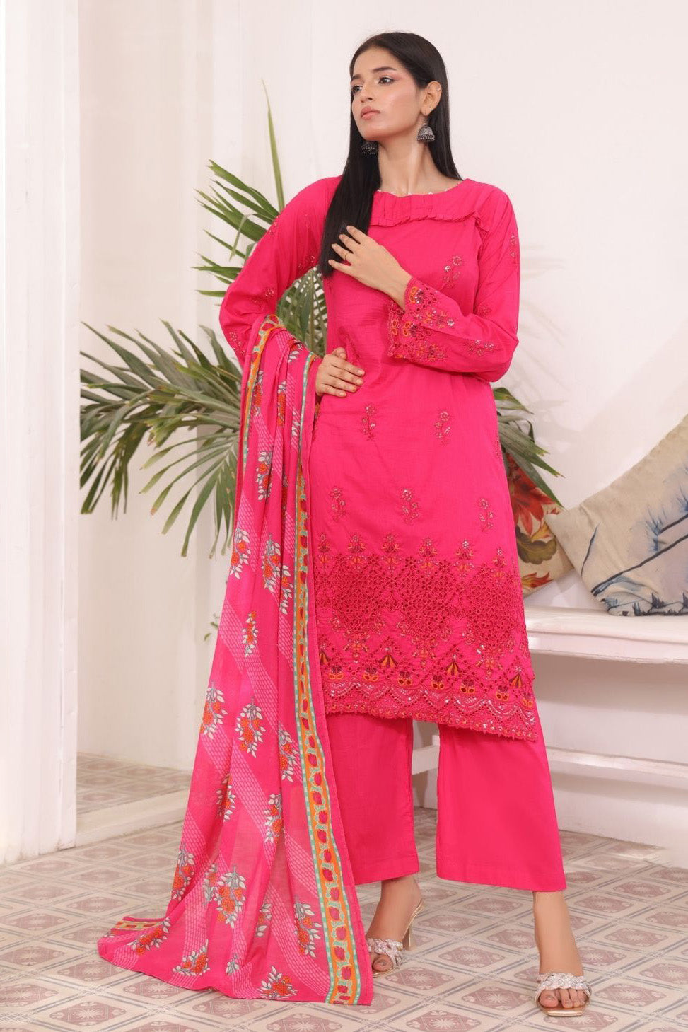 Aamsah Pakistani dress for women in USA – festive embroidered Chikan Kari set