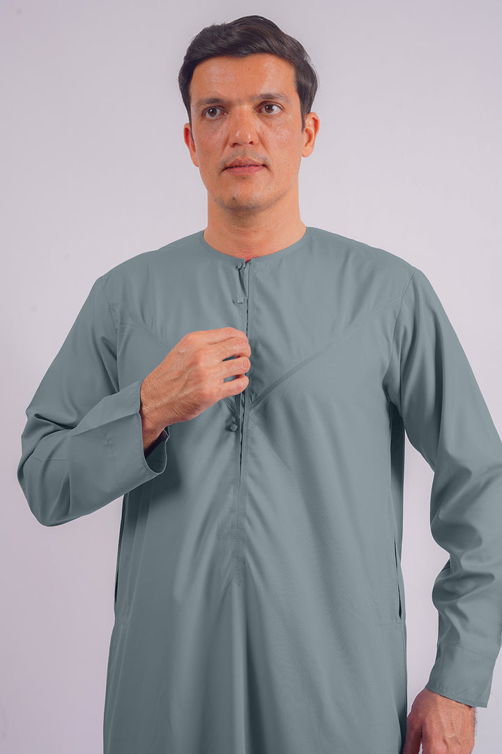 Thobes & Jubbas – Saudi, Emirati & Qatari Styles by Aamsah