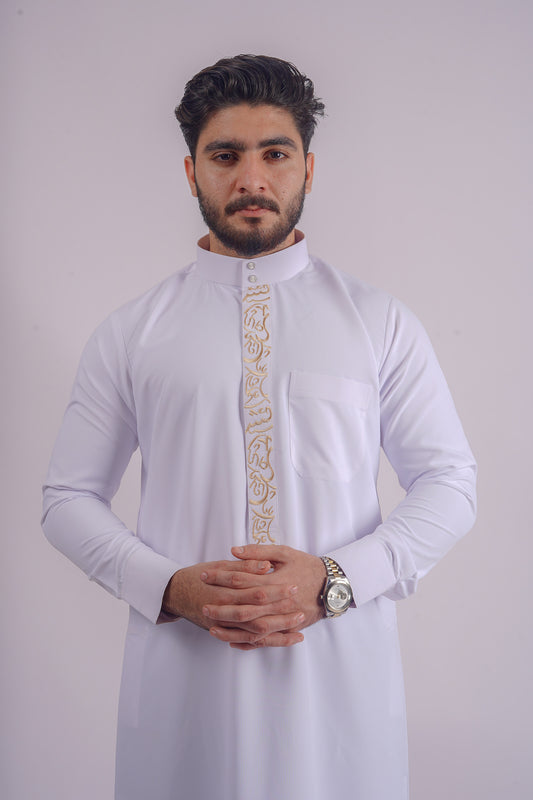 Shop elegant white Dishdasha from Aamsah, comparable to styles found at MuslimAmerican.com, ideal for Islamic ceremonies and daily wear.