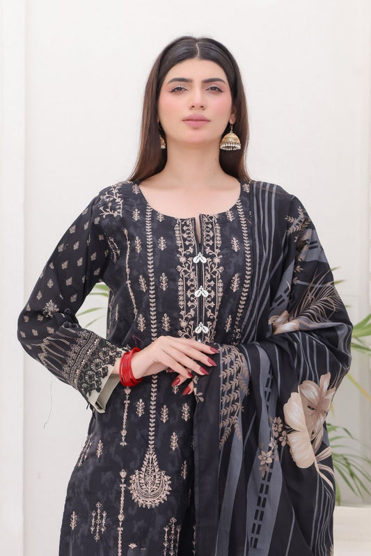 Aamsah Bana Dora black embroidered stitched 3-piece Pakistani suit