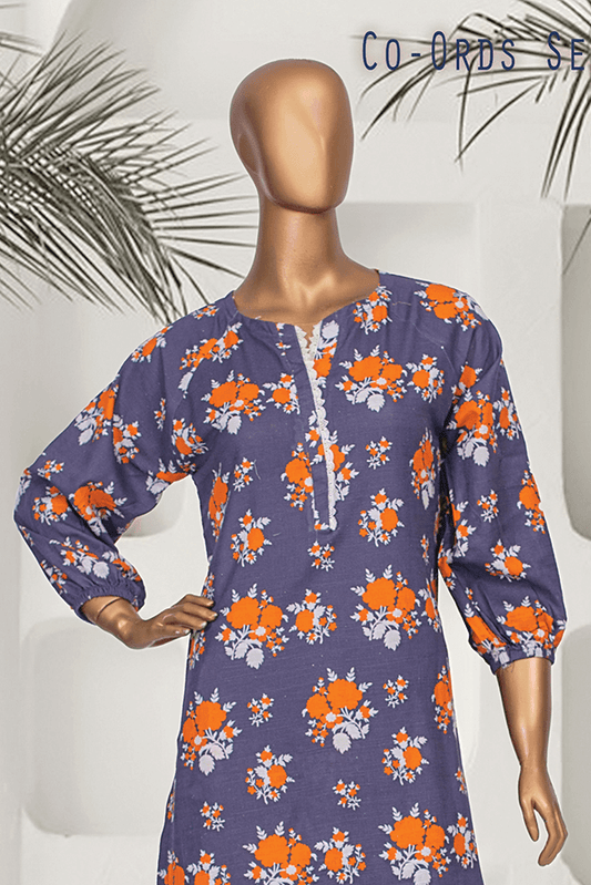 Deep purple winter outfit – Floral Khaddar 2-piece set for women with a printed kurta and matching pants